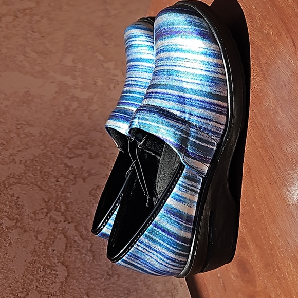 Blue clogs non slip work nurse slip on shoes size 10 - Picture 12 of 16